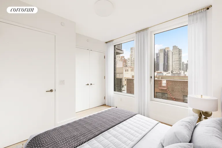 New York City Real Estate | View 323 East 79th Street, 4 | room 8 | View 9