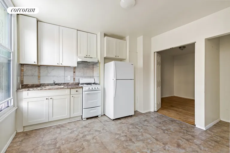 New York City Real Estate | View 192 22Nd Street, 2R | room 1 | View 2