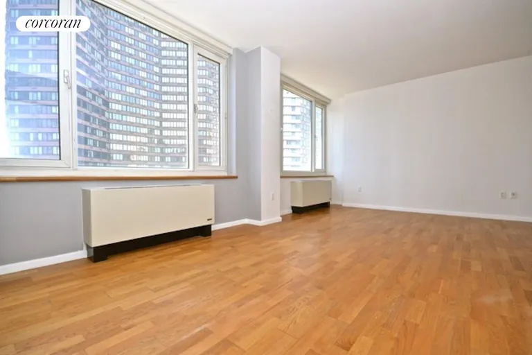 New York City Real Estate | View 635 West 42Nd Street, 7J | 1 Bath | View 1