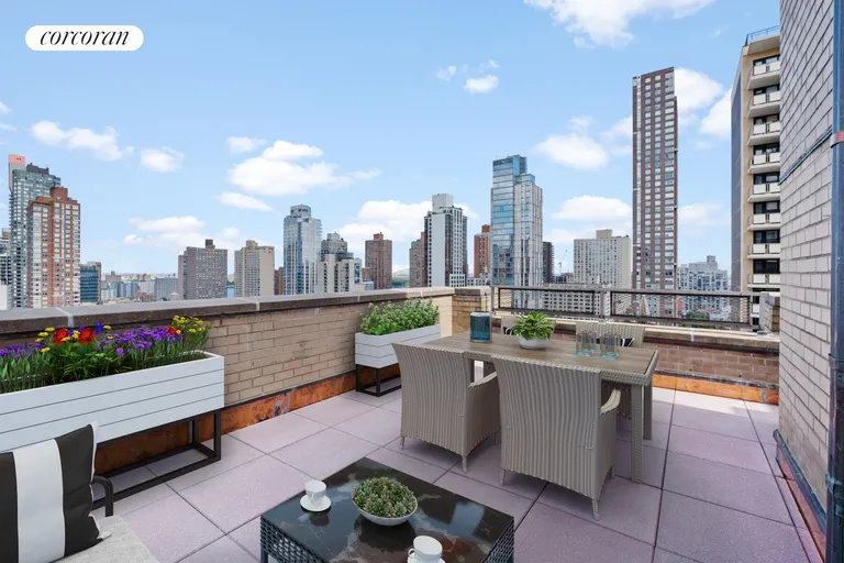 New York City Real Estate | View 245 East 87th Street, 19A | room 11 | View 12