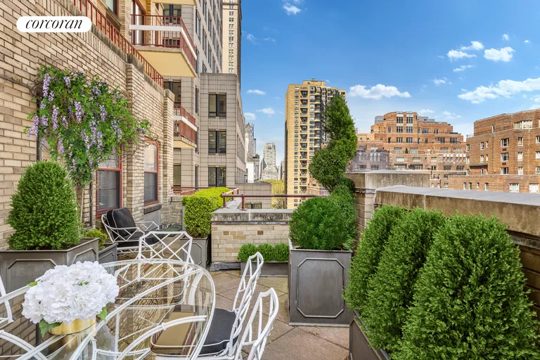 New York City Real Estate | View 40 East 61st Street, 12C | room 2 | View 3