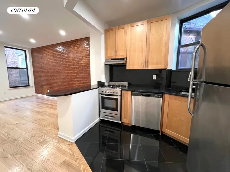New York City Real Estate | View 149 East 81st Street, 5W | 3 Beds, 2 Baths | View 1