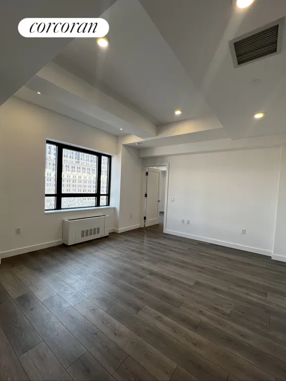 New York City Real Estate | View 124 Columbia Heights, 803 | room 2 | View 3