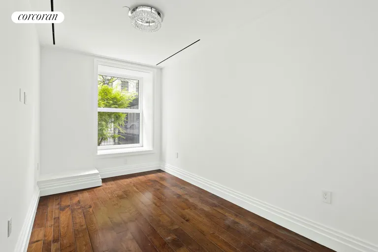 New York City Real Estate | View 39 East 72Nd Street | room 21 | View 22