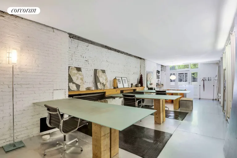 New York City Real Estate | View 225 East 21st Street, 1 | room 3 | View 4