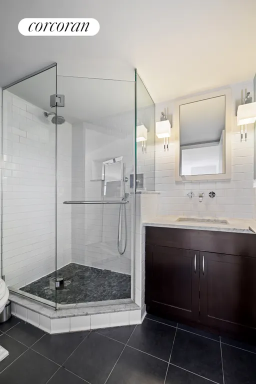 New York City Real Estate | View 140 West 69th Street, PH7 | Full Bathroom | View 10