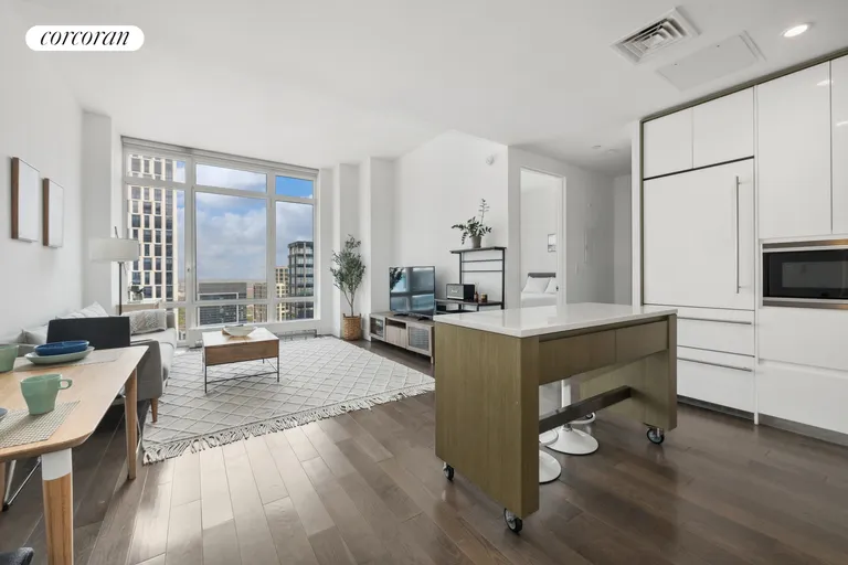 New York City Real Estate | View 388 Bridge Street, PH45F | room 1 | View 2