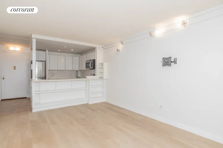 New York City Real Estate | View 301 West 110th, 19D | 1 Bed, 1 Bath | View 1