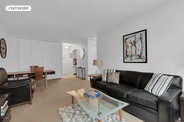 New York City Real Estate | View 407 Park Avenue South, 11F | room 1 | View 2