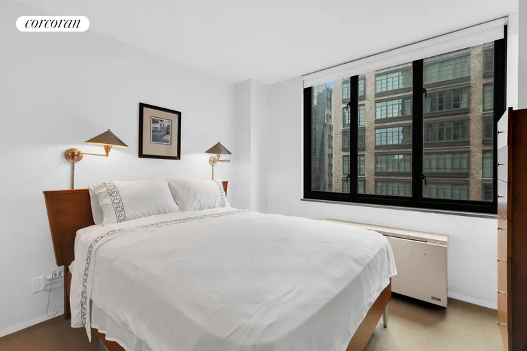 New York City Real Estate | View 407 Park Avenue South, 11F | room 3 | View 4