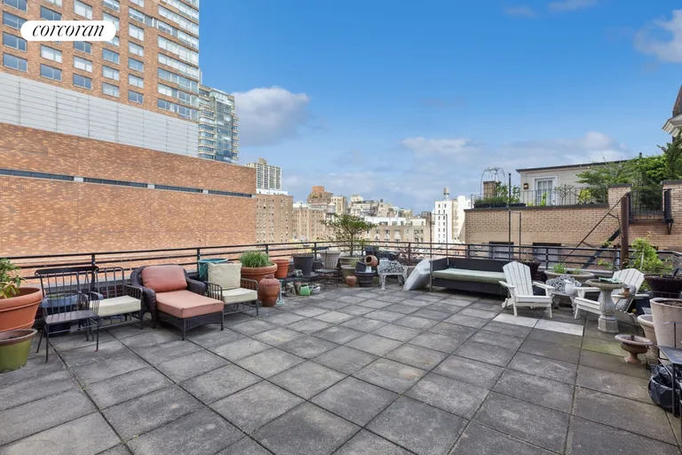 New York City Real Estate | View 45 West 67th Street, 9GH | room 1 | View 2