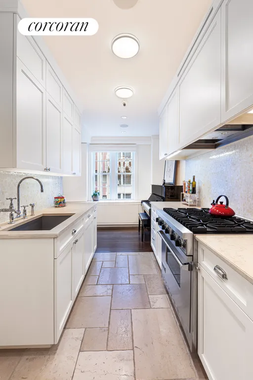 New York City Real Estate | View 40 East 66th Street, 7B | Kitchen | View 10