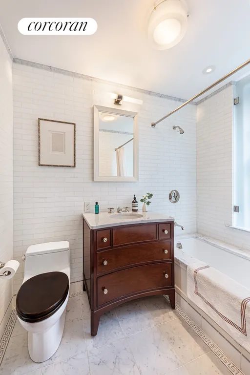 New York City Real Estate | View 40 East 66th Street, 7B | Full Bathroom | View 20