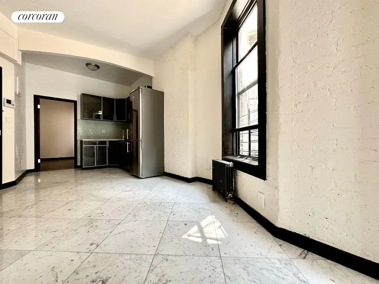 New York City Real Estate | View 350 East 91st Street, 20 | 2 Beds, 1 Bath | View 1