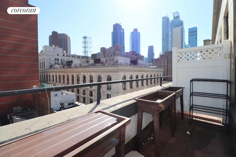 New York City Real Estate | View 372 Fifth Avenue, 9H | room 2 | View 3