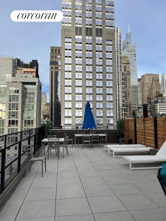 New York City Real Estate | View 372 Fifth Avenue, 9H | room 10 | View 11