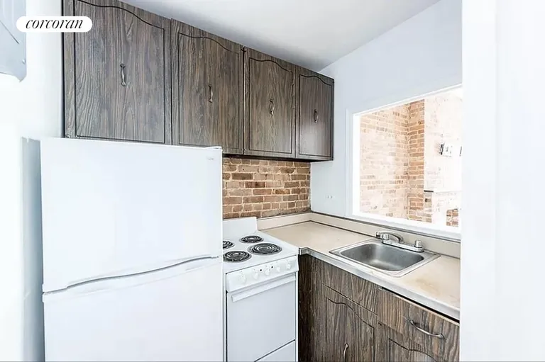 New York City Real Estate | View 409 East 87th Street, 2D | room 4 | View 5