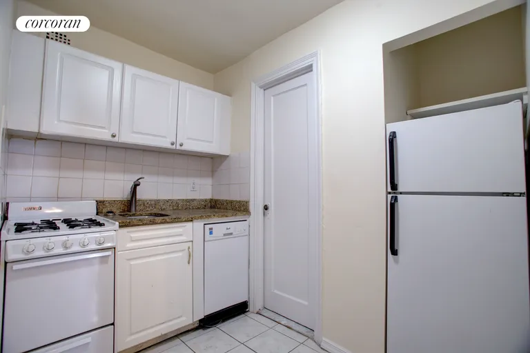 New York City Real Estate | View 159 West 73rd Street, 2R | Kitchen | View 5