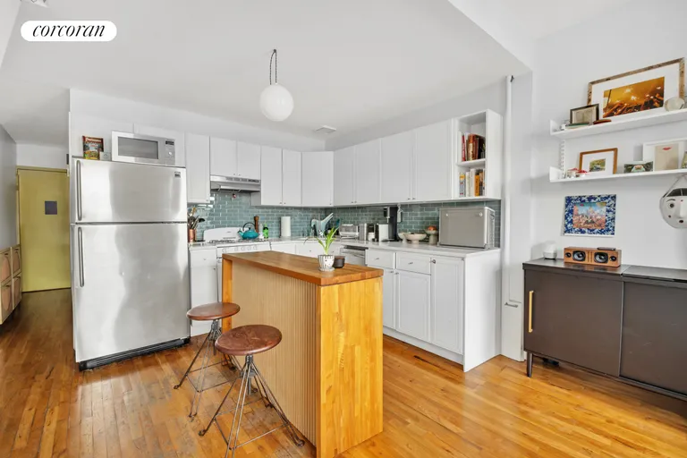 New York City Real Estate | View 160 5th Avenue, 4L | Kitchen | View 4