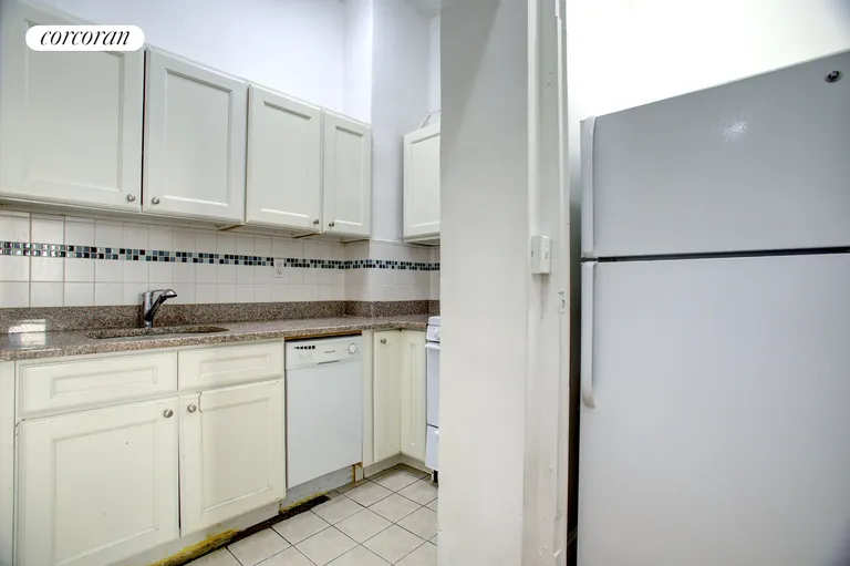 New York City Real Estate | View 239 West 72Nd Street, 3R | Kitchen | View 6