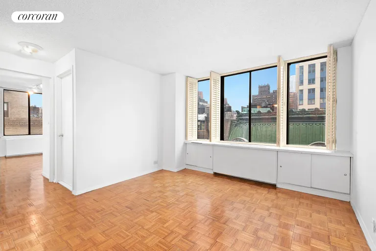 New York City Real Estate | View 445 Fifth Avenue, 16F | Living Room | View 6