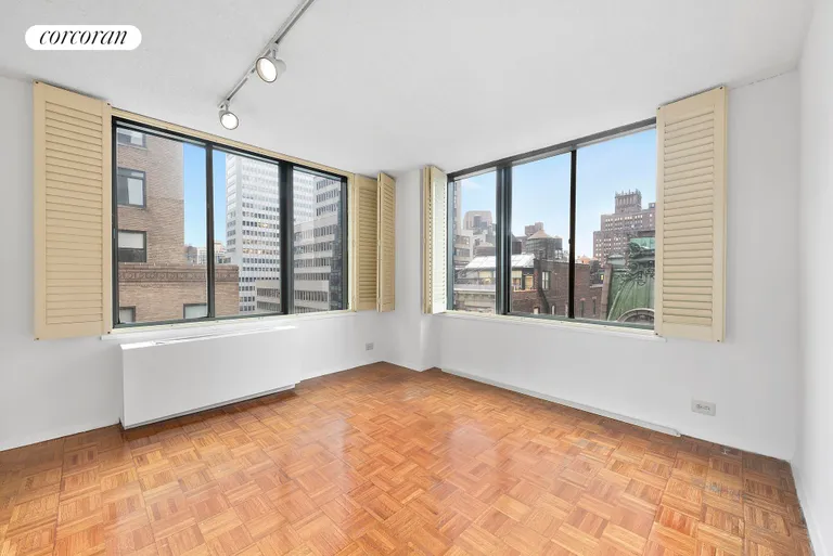 New York City Real Estate | View 445 Fifth Avenue, 16F | Primary Bathroom | View 7