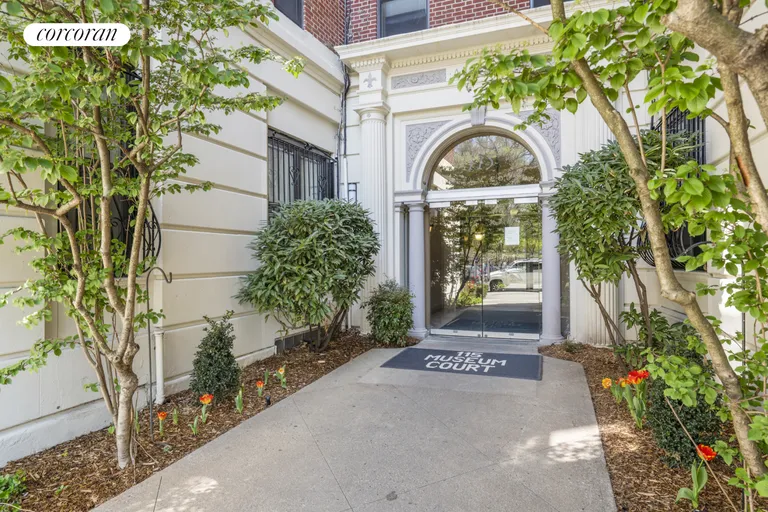 New York City Real Estate | View 115 Eastern Parkway, 3G | room 7 | View 8