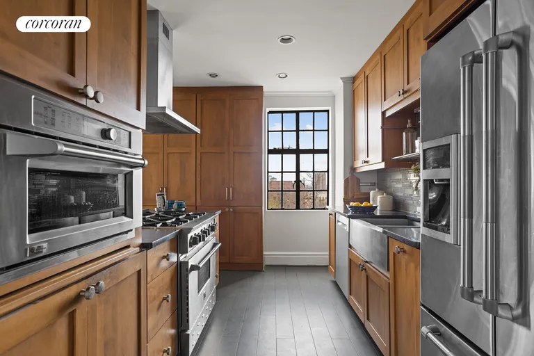 New York City Real Estate | View 116 PINEHURST AVENUE, B63/64 | Renovated kitchen | View 8