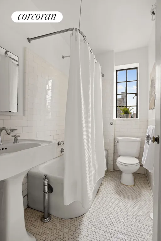 New York City Real Estate | View 116 PINEHURST AVENUE, B63/64 | 2nd Bathroom | View 14