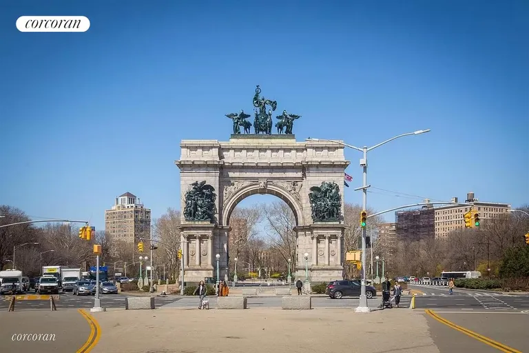 New York City Real Estate | View 41 Eastern Parkway, 5C | room 10 | View 11