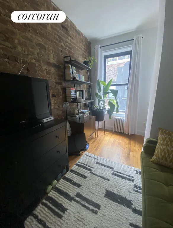 New York City Real Estate | View 413 East 70th Street, 24 | room 1 | View 2