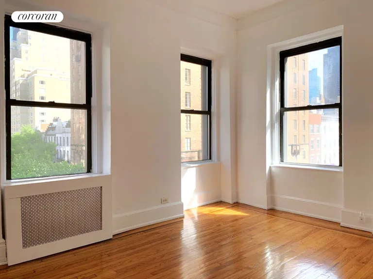 New York City Real Estate | View 135 East 63rd Street, 5E | Bedroom | View 2