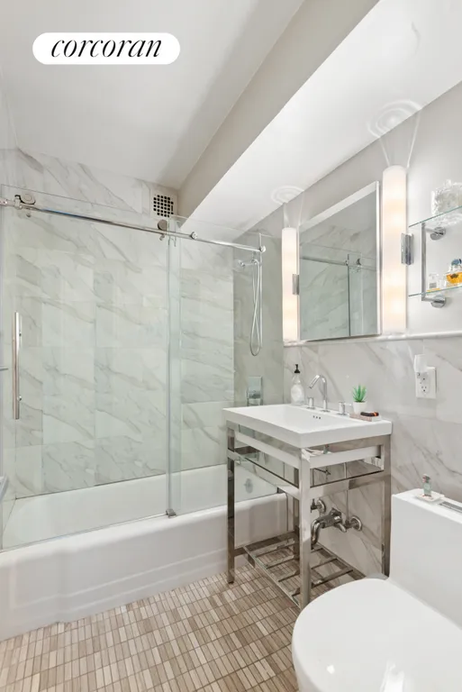 New York City Real Estate | View 1270 Fifth Avenue, 3G | Full Bathroom | View 9