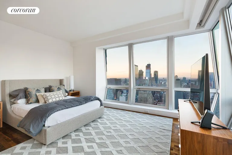 New York City Real Estate | View 400 Fifth Avenue, 42E | Bedroom | View 4