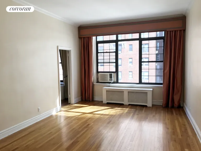 New York City Real Estate | View 120 East 86th Street, 6A | Living Room | View 3