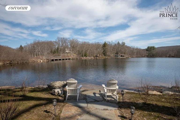 New York City Real Estate | View 24 Beaver Pond Road | room 4 | View 5