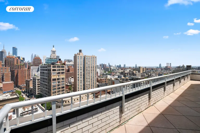 New York City Real Estate | View 70 East 10th Street, PHD | room 17 | View 18