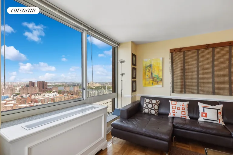 New York City Real Estate | View 217 East 96th Street, 32G | room 3 | View 4