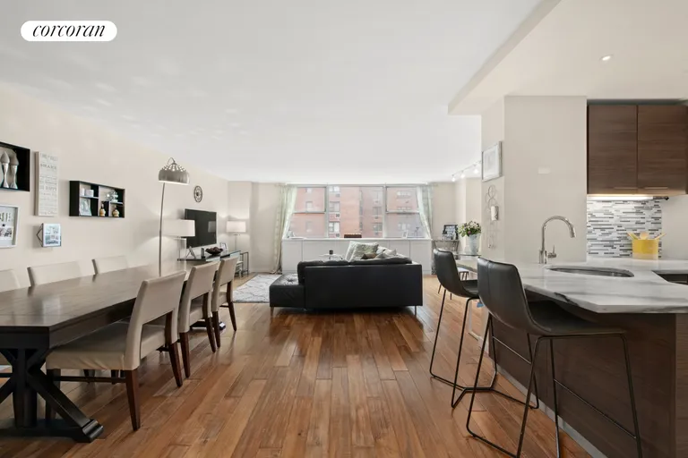 New York City Real Estate | View 501 East 79th Street, 8C | 2 Beds, 2 Baths | View 1