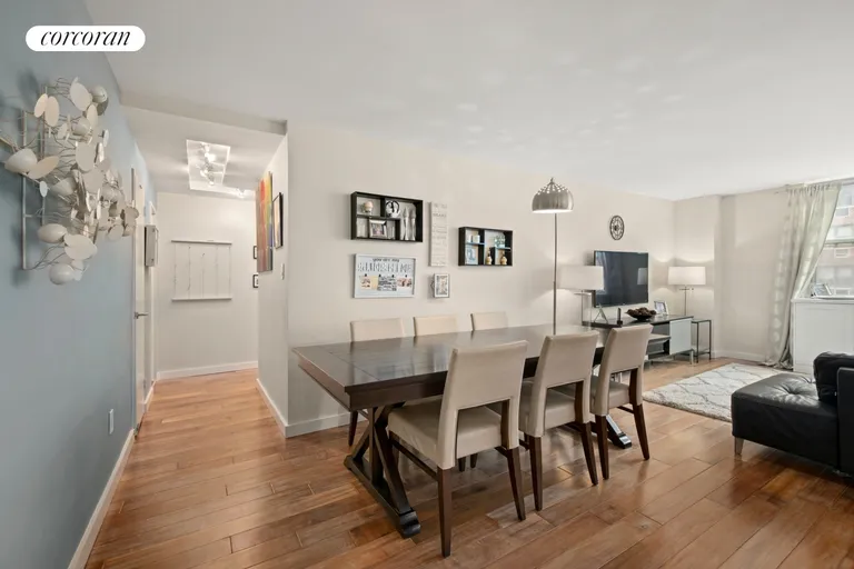 New York City Real Estate | View 501 East 79th Street, 8C | Dining Area | View 4