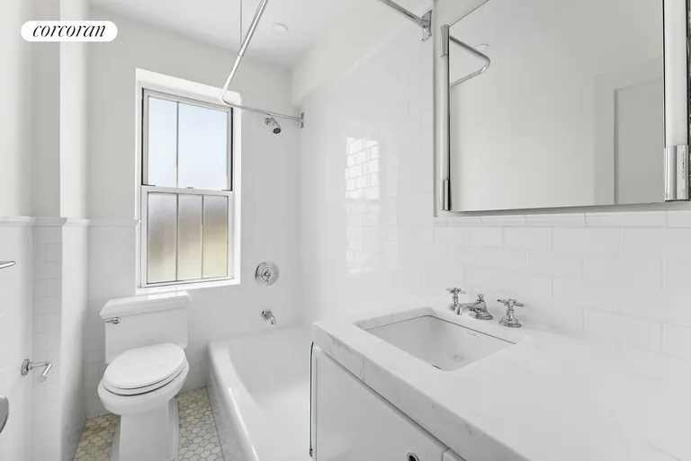 New York City Real Estate | View 75 Bank Street, 6K | room 8 | View 9