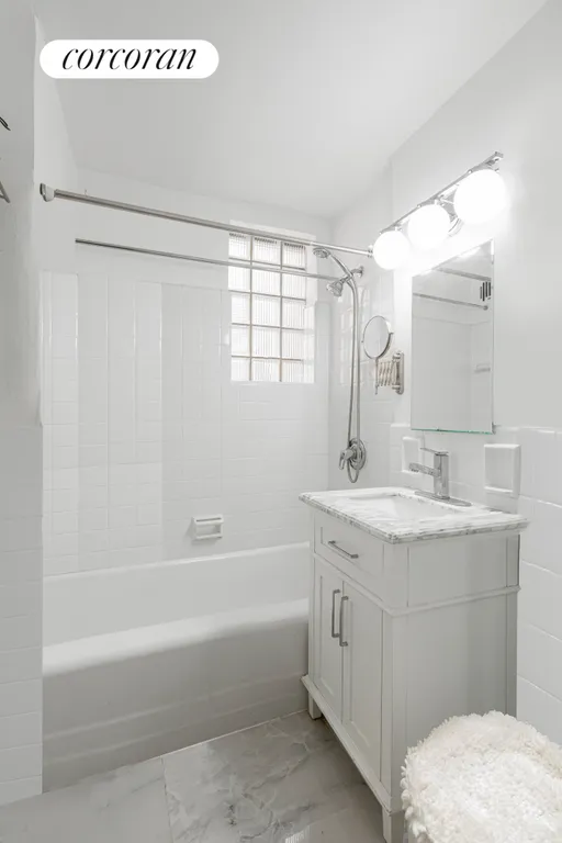 New York City Real Estate | View 130 Hicks Street, 5A | Full Bathroom | View 4