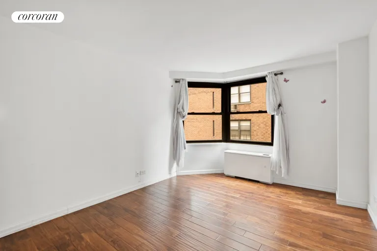 New York City Real Estate | View 305 East 40th Street, 8R | room 11 | View 12