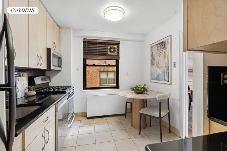 New York City Real Estate | View 305 East 40th Street, 8R | room 2 | View 3