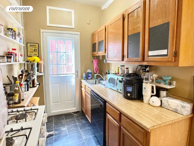 New York City Real Estate | View 276 Prospect Park West, 1L | room 1 | View 2