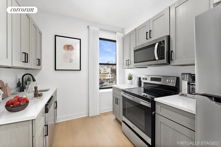 New York City Real Estate | View 16 Barrow Street, 4C | room 2 | View 3