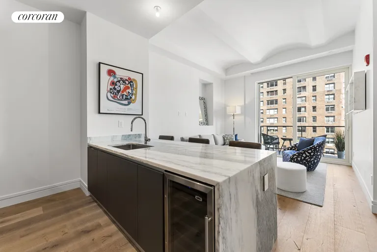 New York City Real Estate | View 305 East 61st Street, 603 | room 2 | View 3