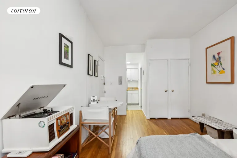 New York City Real Estate | View 49 Morton Street, 2A | room 1 | View 2