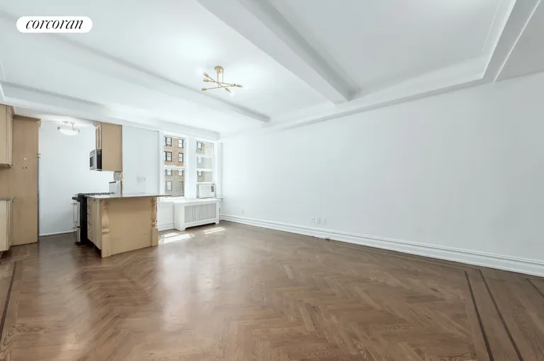 New York City Real Estate | View 41 West 72Nd Street, 8C | room 1 | View 2