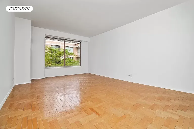 New York City Real Estate | View 205 East 68th Street, T5B | 1 Bath | View 1